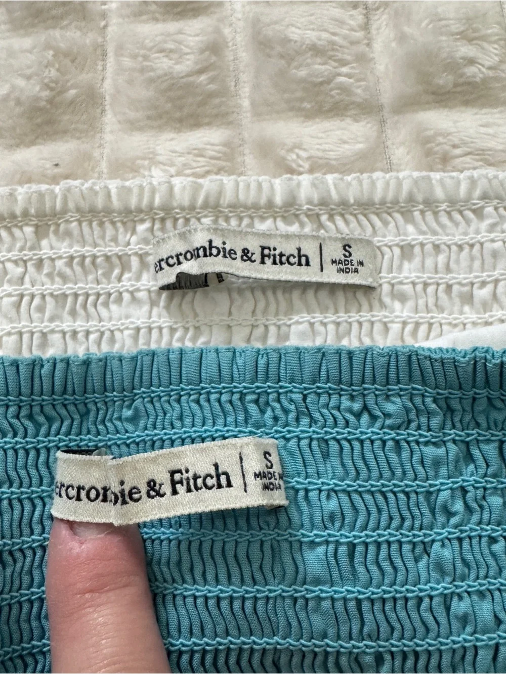 Abercrombie & Fitch Small LOT of‎ Two Cropped Puff Sleeve Peasant Tops